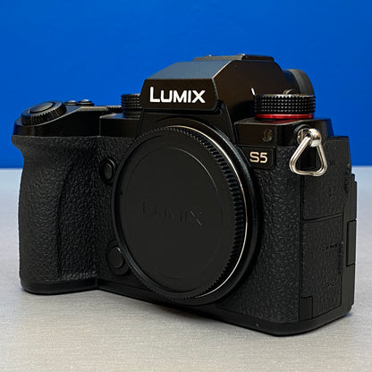 Panasonic Lumix DC-S5 (Corpo) - 24.2MP