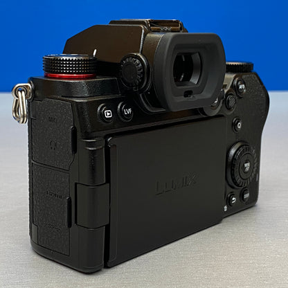 Panasonic Lumix DC-S5 (Corpo) - 24.2MP