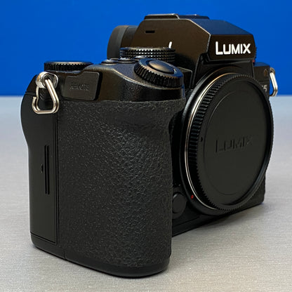 Panasonic Lumix DC-S5 (Corpo) - 24.2MP
