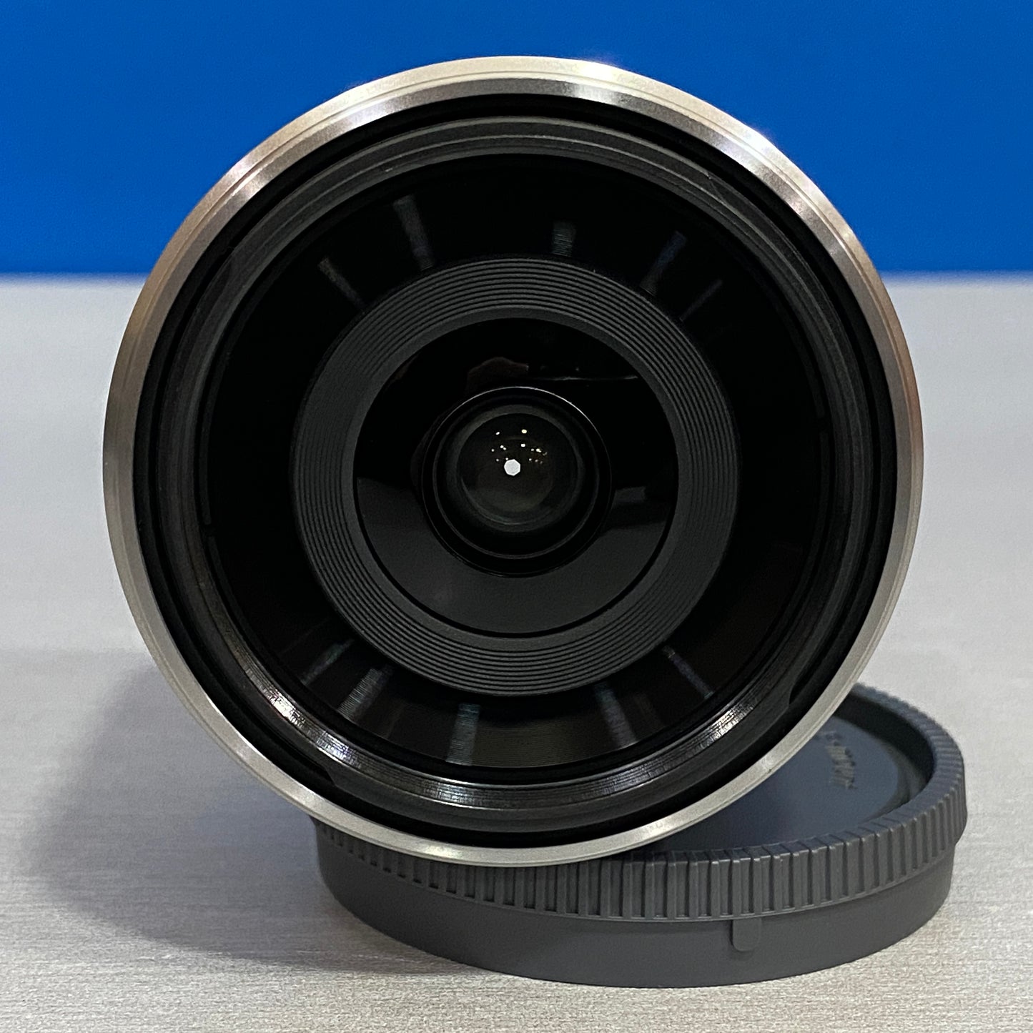 Sony E 30mm f/3.5 Macro (NOVA)