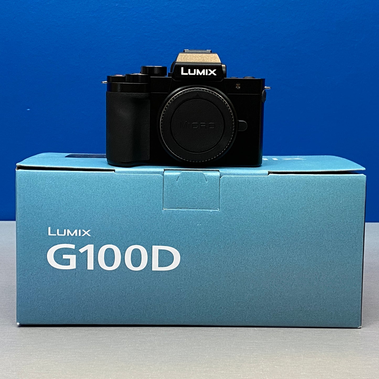 Panasonic Lumix DC-G100D (Corpo) - 20.3MP | NOVA