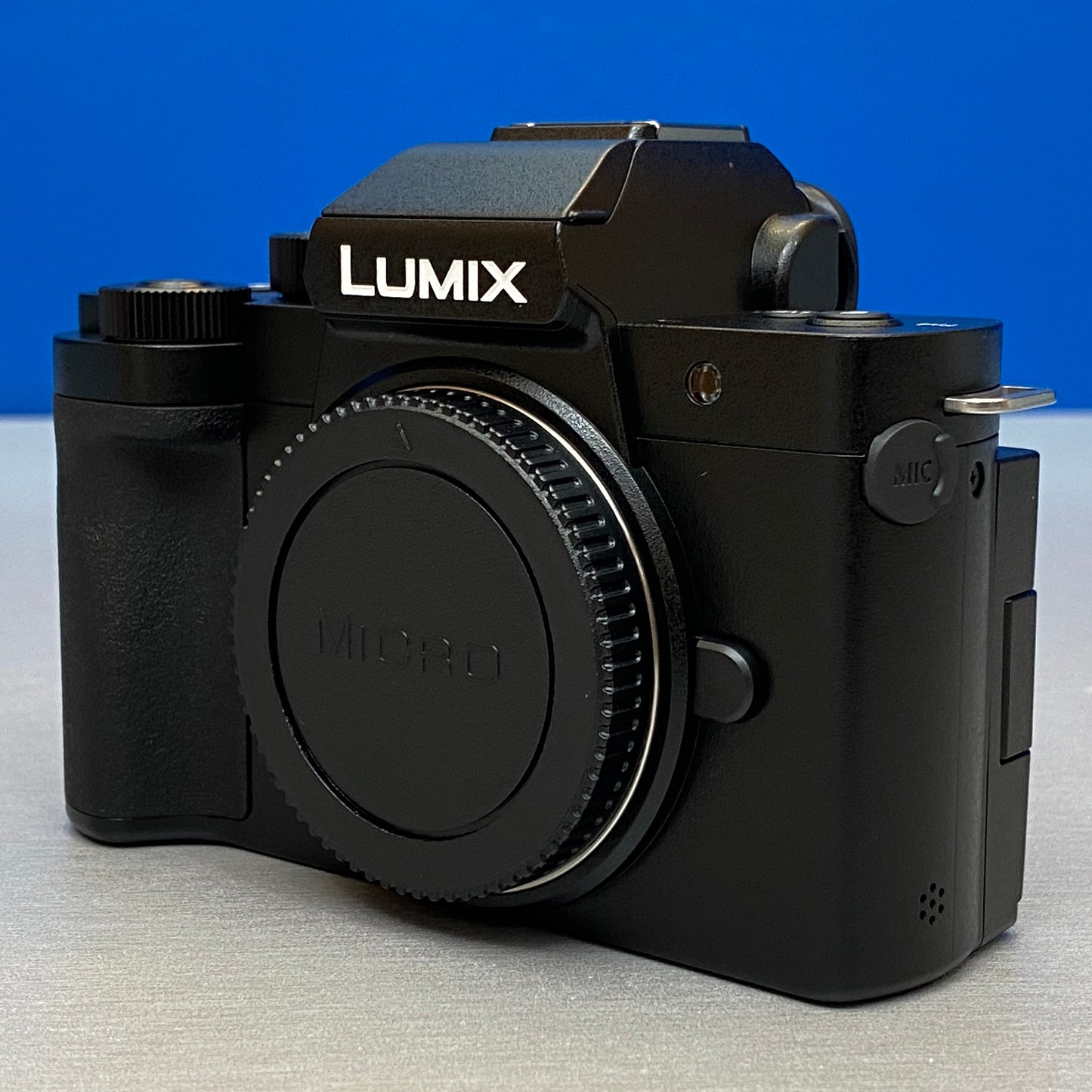 Panasonic Lumix DC-G100D (Corpo) - 20.3MP | NOVA