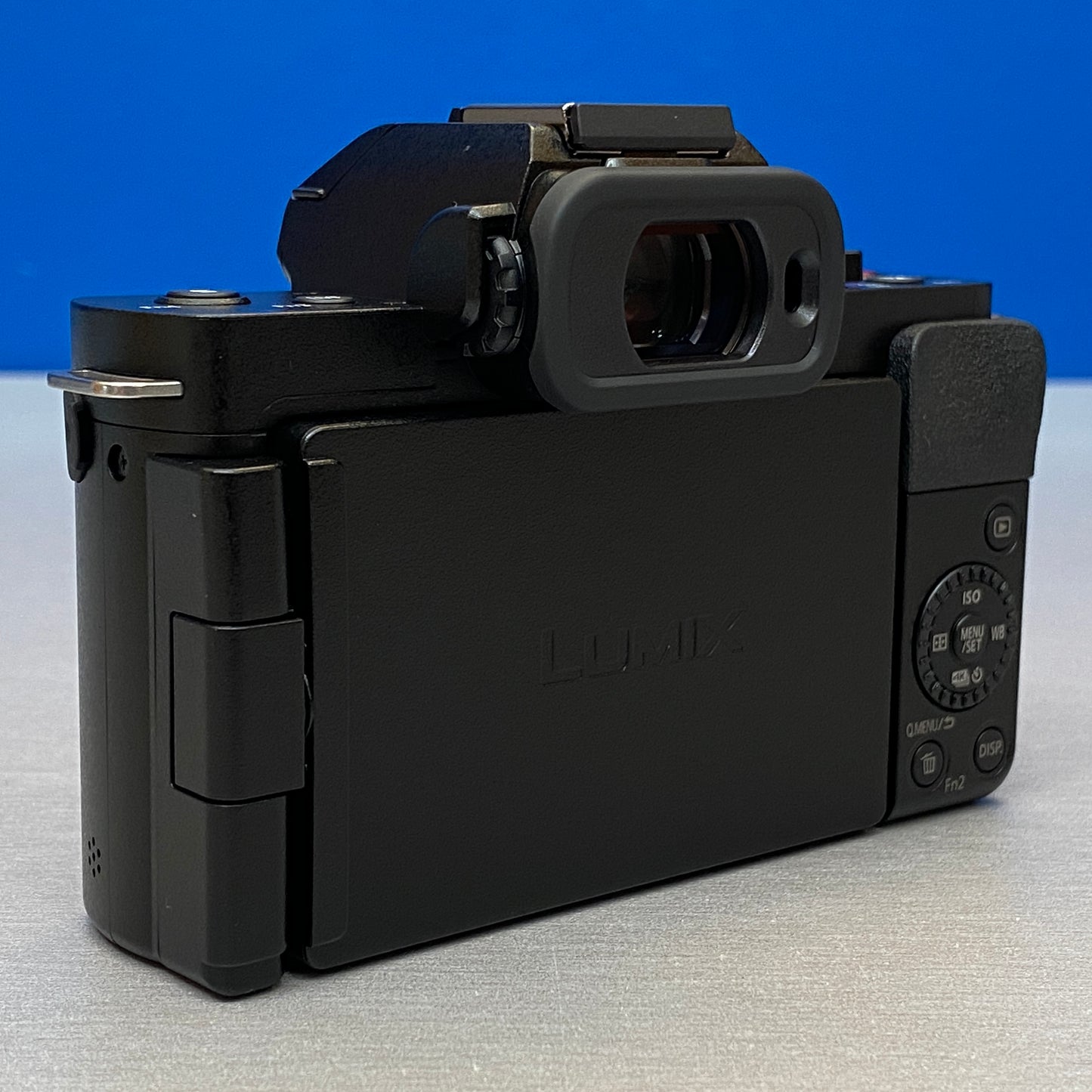 Panasonic Lumix DC-G100D (Corpo) - 20.3MP | NOVA