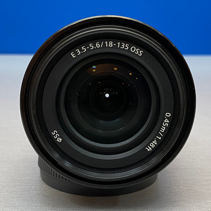 Sony E 18-135mm f/3.5-5.6 OSS