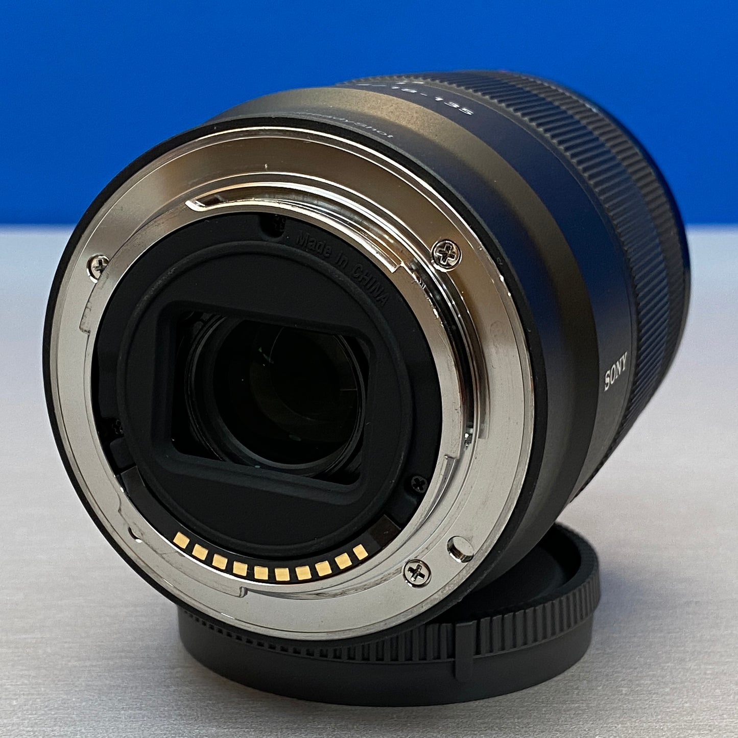 Sony E 18-135mm f/3.5-5.6 OSS