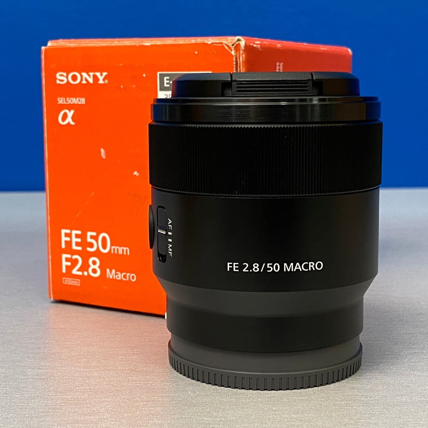 Sony FE 50mm f/2.8 Macro