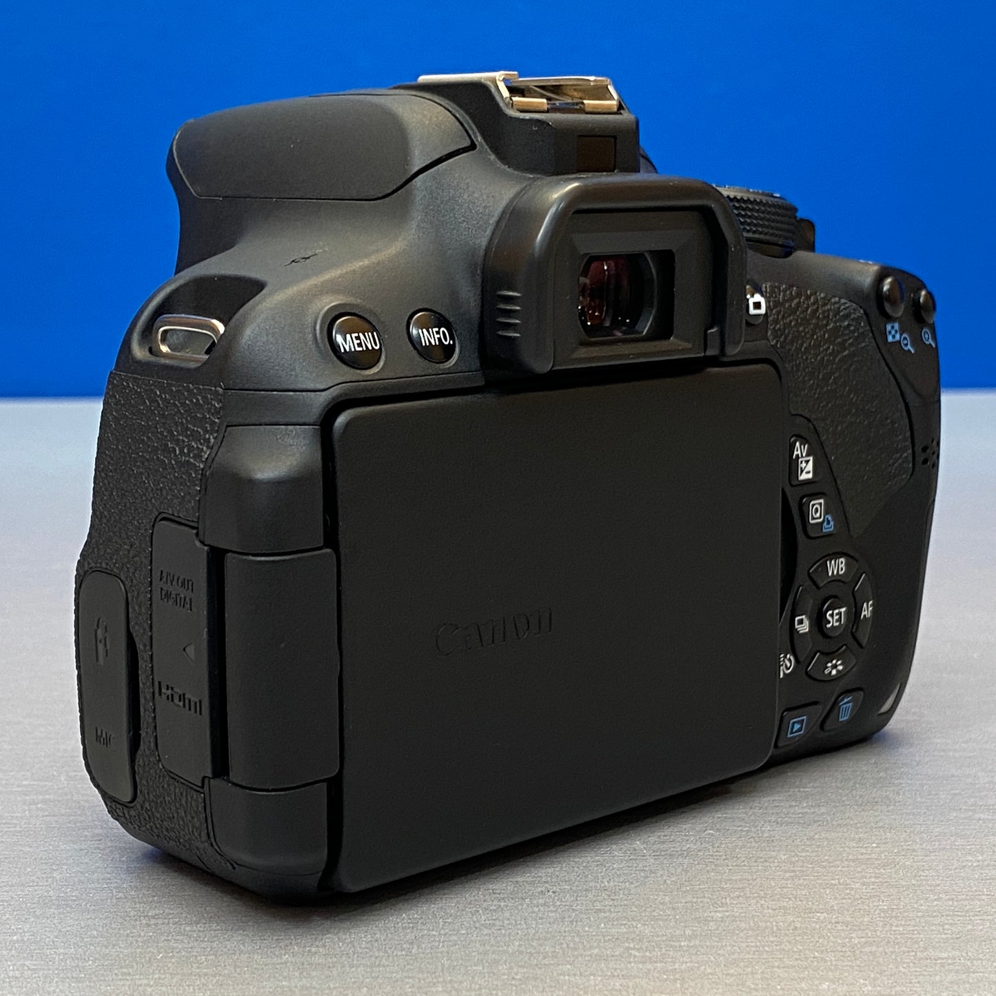 Canon EOS Rebel T5i (700D - Corpo) - 18MP