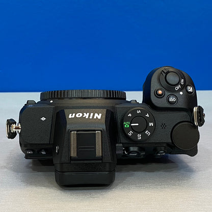 Nikon Z5 (Corpo) - 24.3MP | NOVA