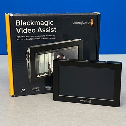 Blackmagic Video Assist 5" | 2015