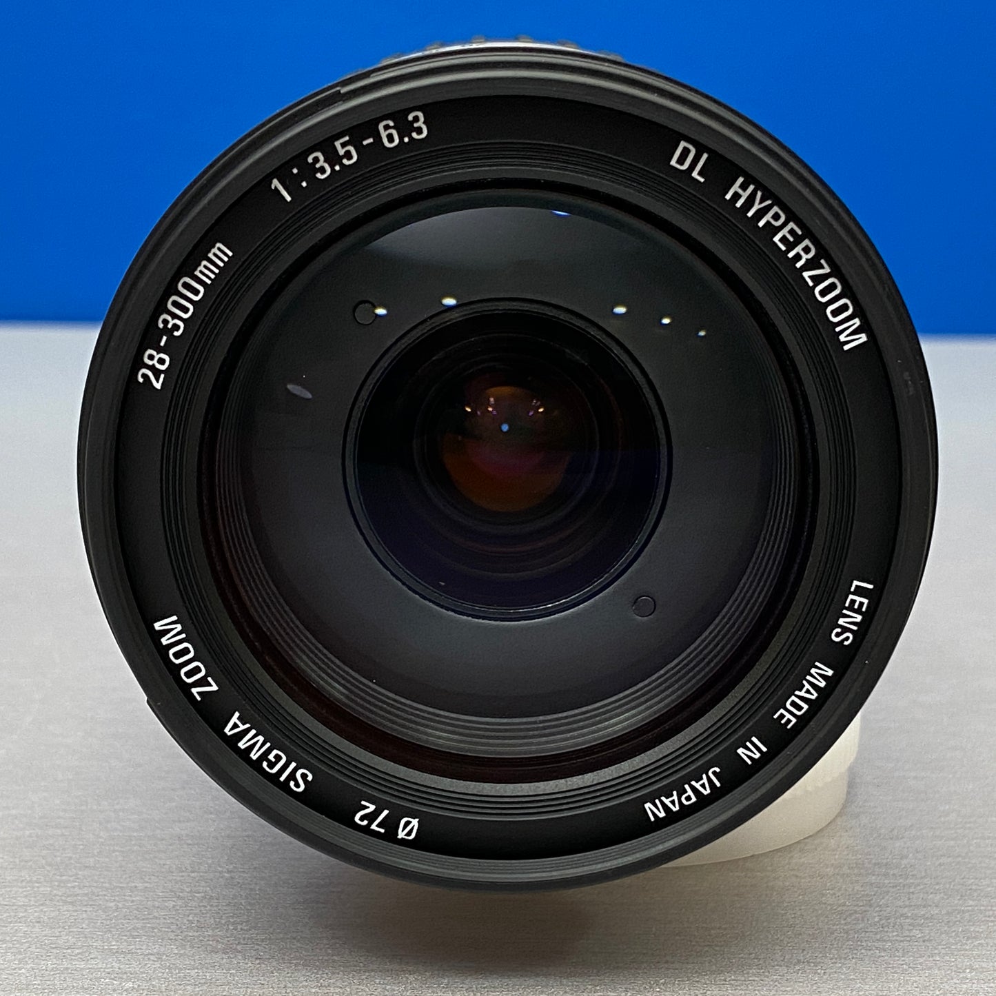 Sigma 28-300mm f/3.5-6.3 DL Hyperzoom ASPH IF