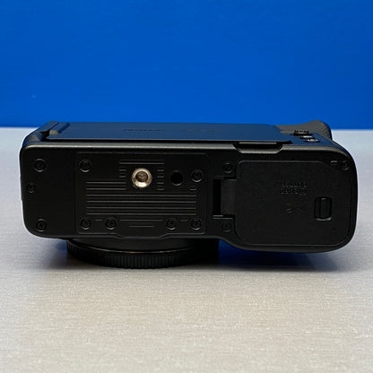 Nikon ZR (Corpo) - 24.5MP
