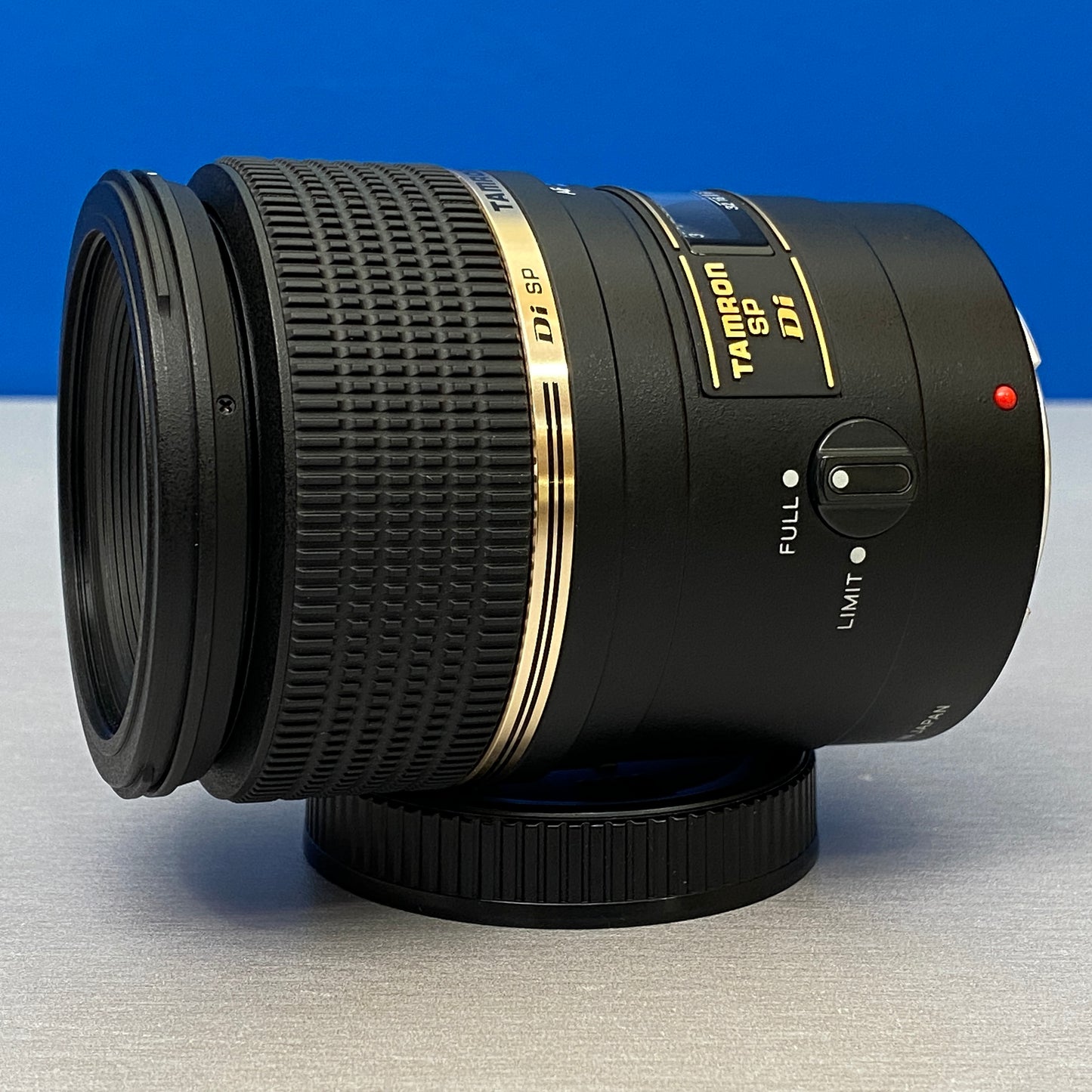 Tamron SP 90mm f/2.8 Di Macro