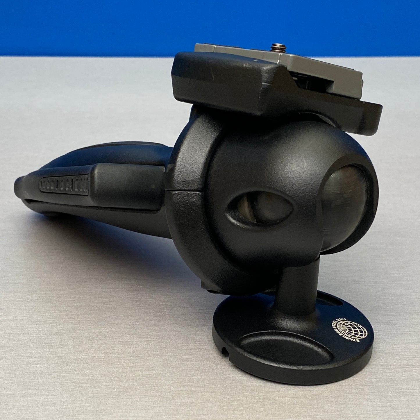 Manfrotto Light Duty Gripp Ball Head | 327RC2