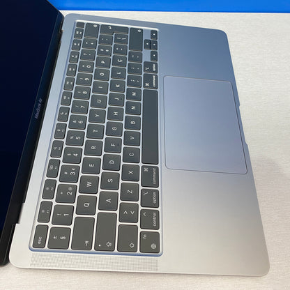 Apple MacBook Air 13" | 2020 | M1 8-Cores/8GB/256GB SSD
