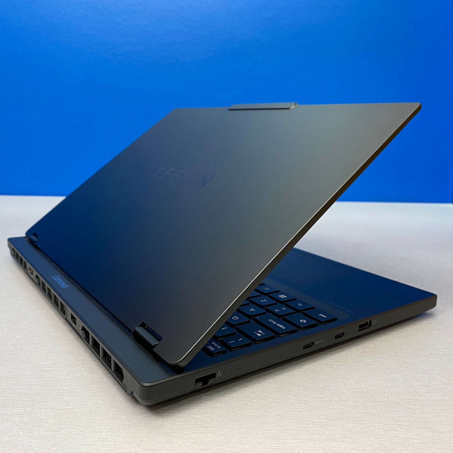 Lenovo Legion 5i | 15.1" OLED | i9-14900HX 24-Cores | 32GB | 1TB | RTX 5070 8GB