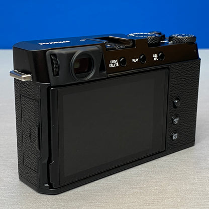 Fujifilm X-E4 (Corpo) - 26.1MP