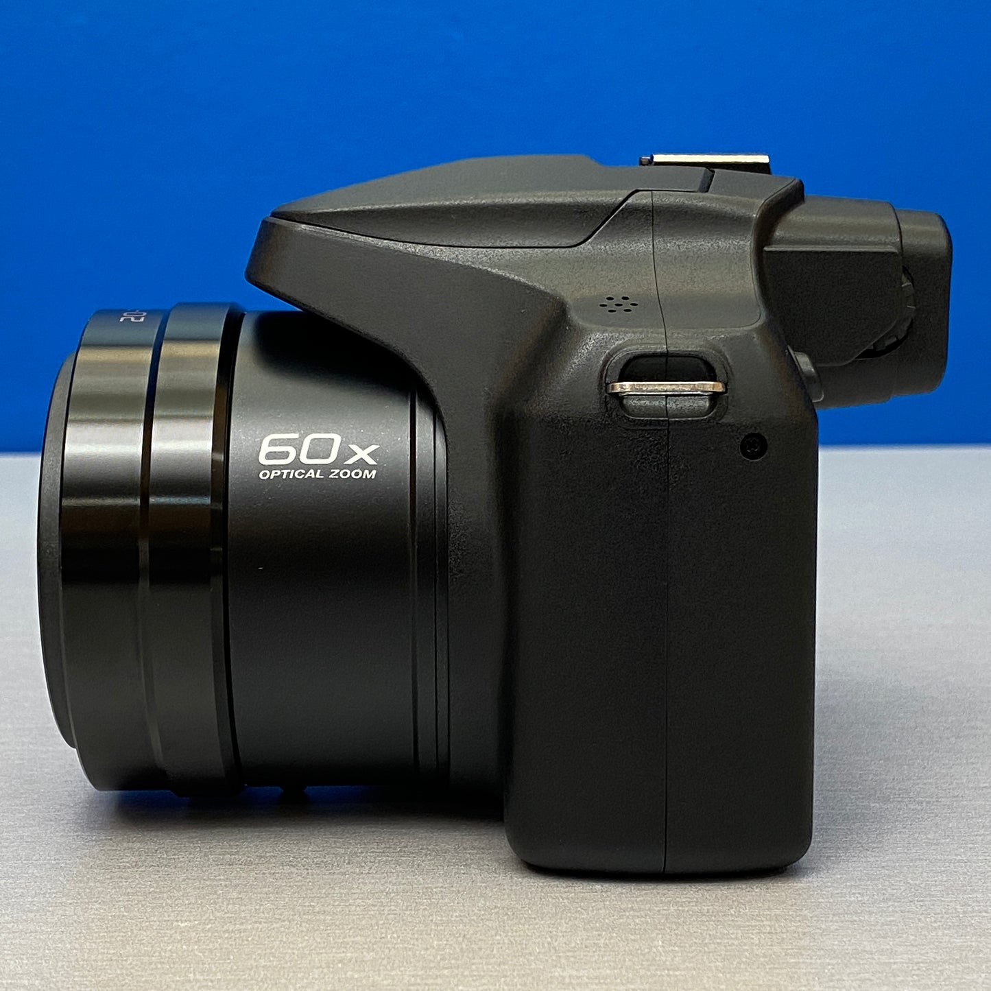 Panasonic Lumix DC-FZ82D (18.1MP - 60x)