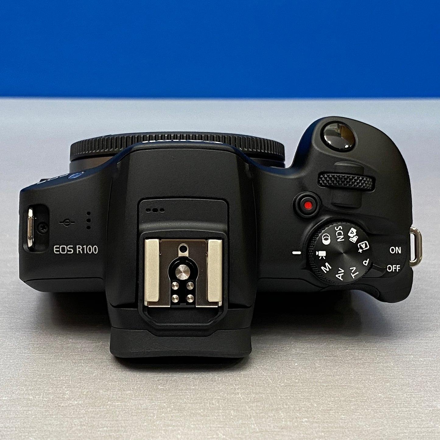 Canon EOS R100 (Corpo) - 24.1MP