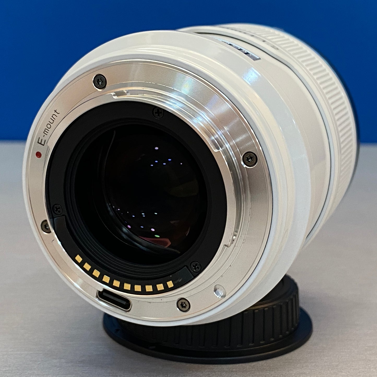 SIRUI Sniper 56mm f/1.2 AF (NOVA)