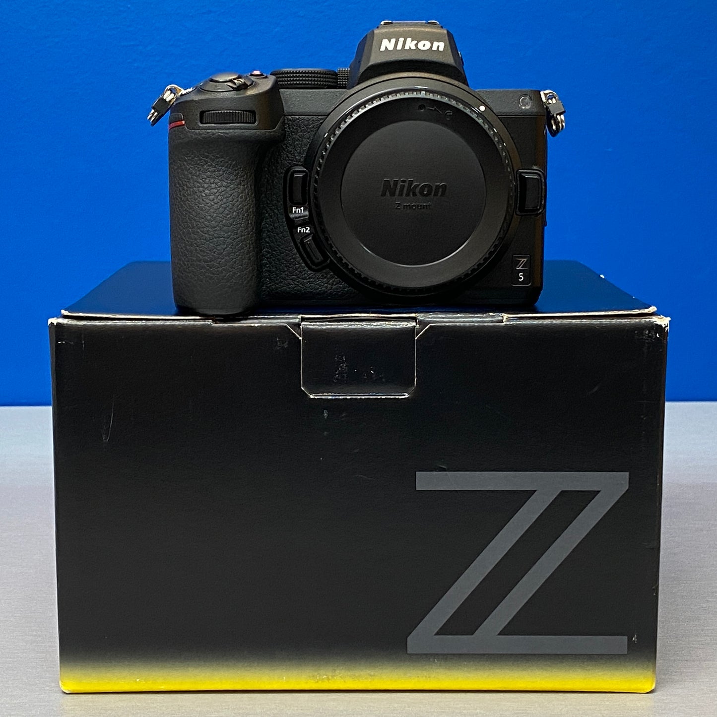 Nikon Z5 (Corpo) - 24.3MP
