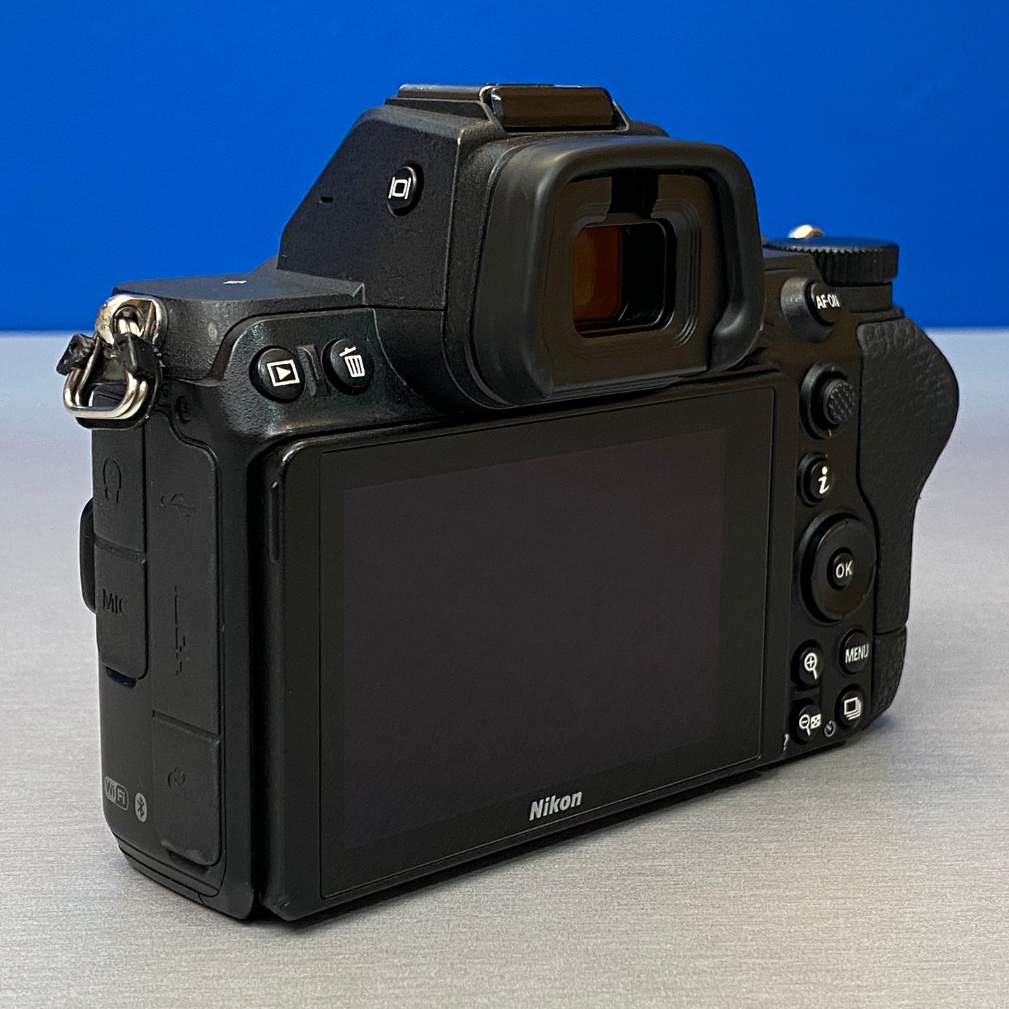 Nikon Z5 (Corpo) - 24.3MP