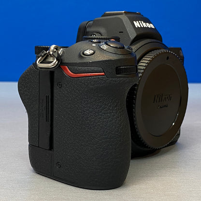 Nikon Z5 (Corpo) - 24.3MP
