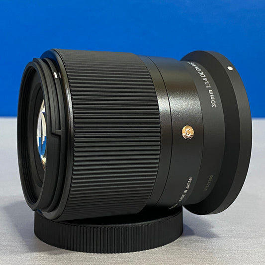 Sigma 30mm f/1.4 DC DN Contemporary | NOVA