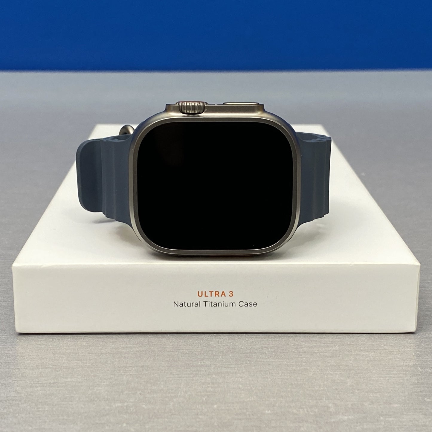 Apple Watch Ultra 3 | Titanium Natural | 49mm | Blue Ocean Band