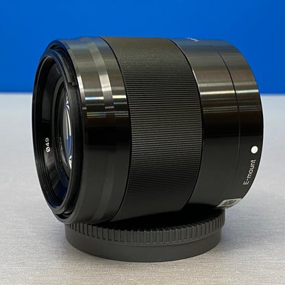 Sony E 50mm f/1.8 OSS