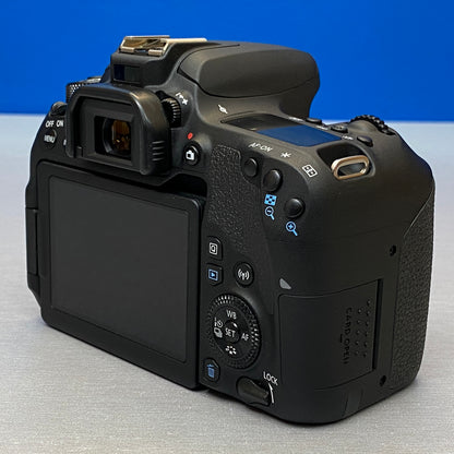 Canon EOS 77D (Corpo) - 24.2MP