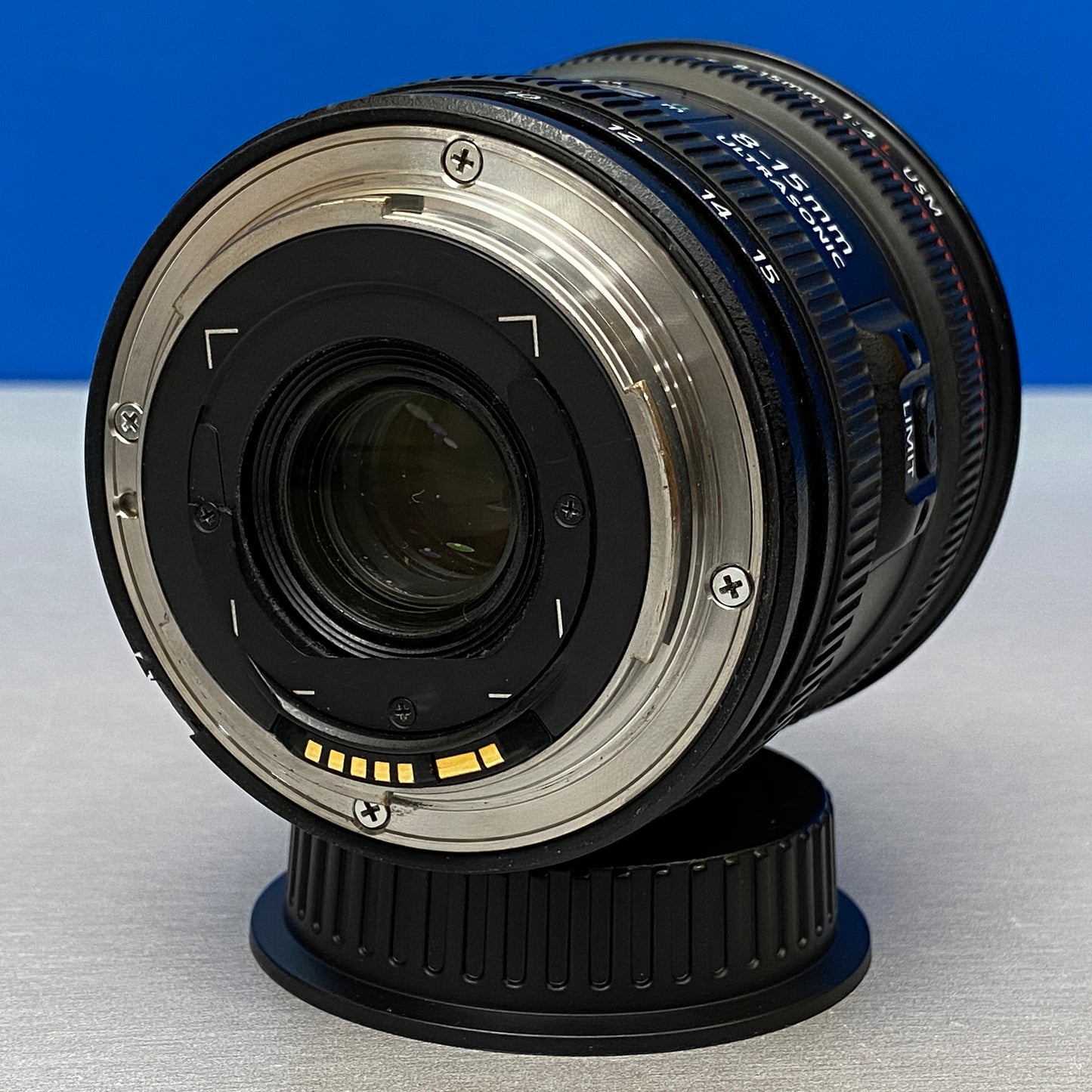 Canon EF 8-15mm f/4 L Fisheye USM