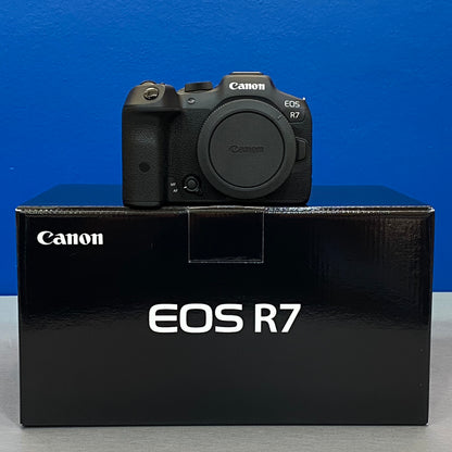 Canon EOS R7 (Corpo) - 32.5MP | NOVA