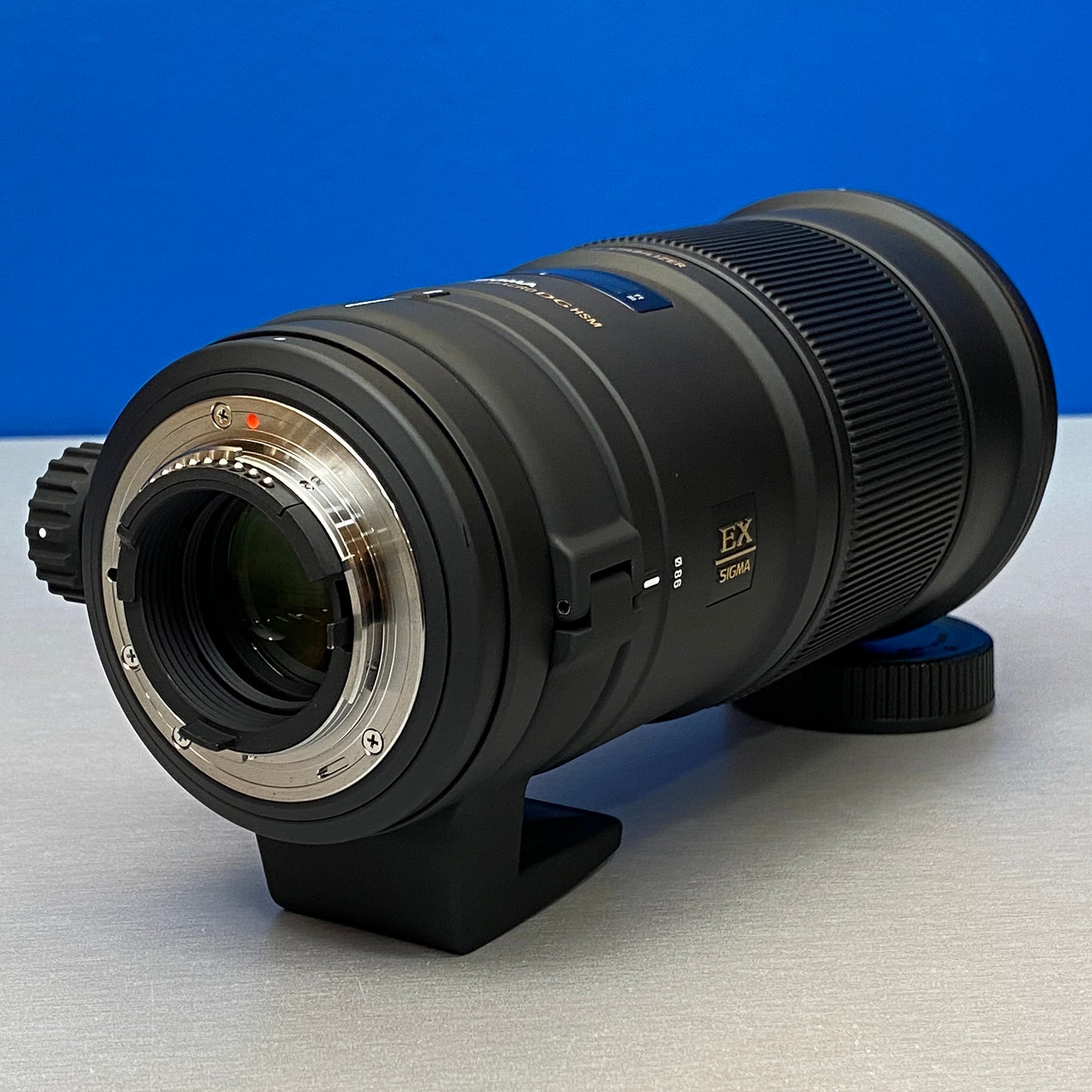 Sigma 180mm f/2.8 APO Macro EX DG OS HSM