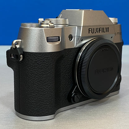 Fujifilm X-T50 (40.2MP) + XC 15-45mm f/3.5-5.6 OIS PZ | NOVA