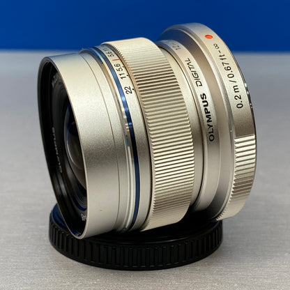 Olympus M.Zuiko Digital 12mm f/2 ED