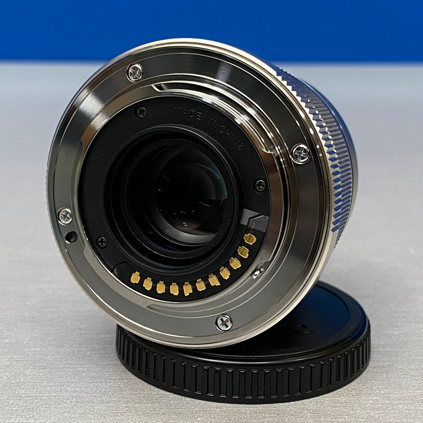 Olympus M.Zuiko Digital 12mm f/2 ED