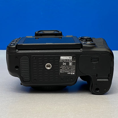 Nikon D750 (Corpo) - 24.3MP