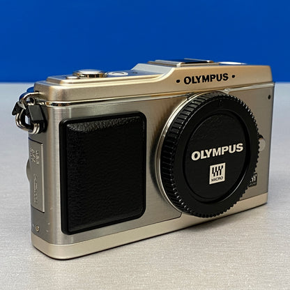 Olympus Pen E-P1 (Corpo) - 12.3MP