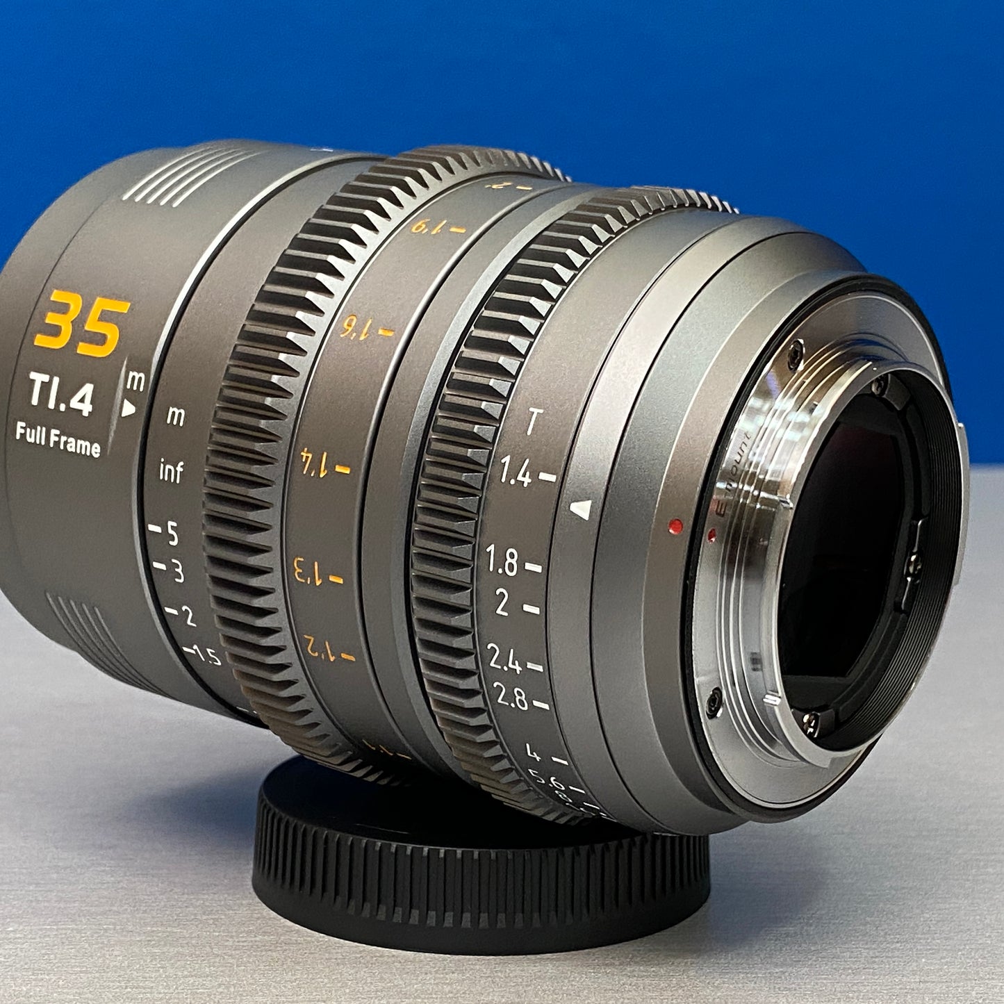 SIRUI Vision Prime 1 Series 35mm T1.4 (NOVA)