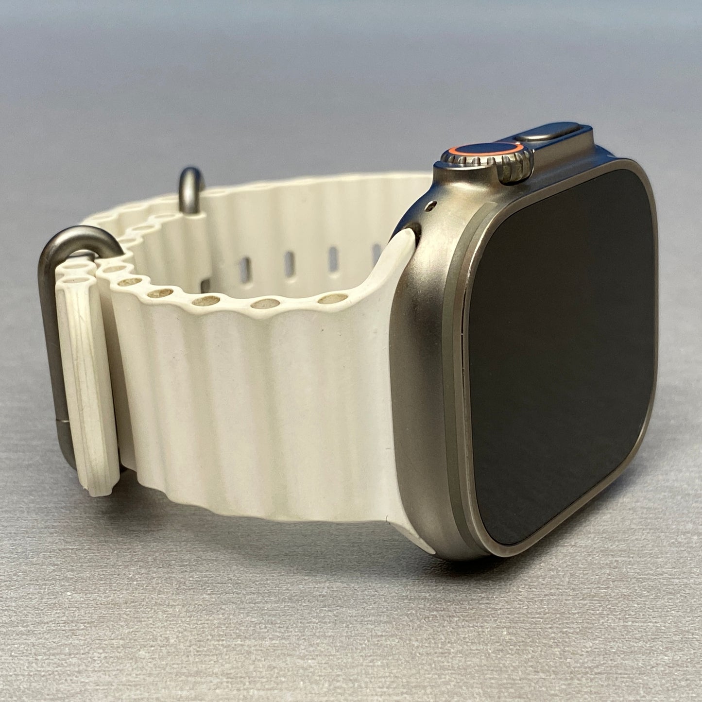 Apple Watch Ultra | Titanium Natural | 49mm