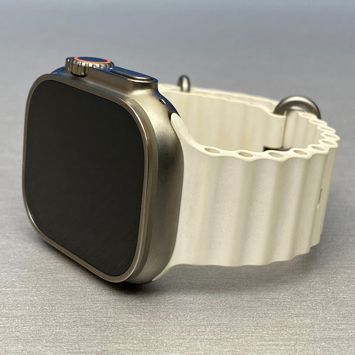 Apple Watch Ultra | Titanium Natural | 49mm