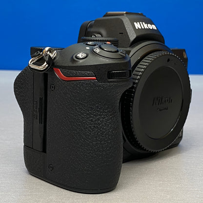 Nikon Z5 (Corpo) - 24.3MP