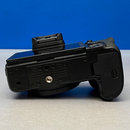 Nikon Z5 (Corpo) - 24.3MP