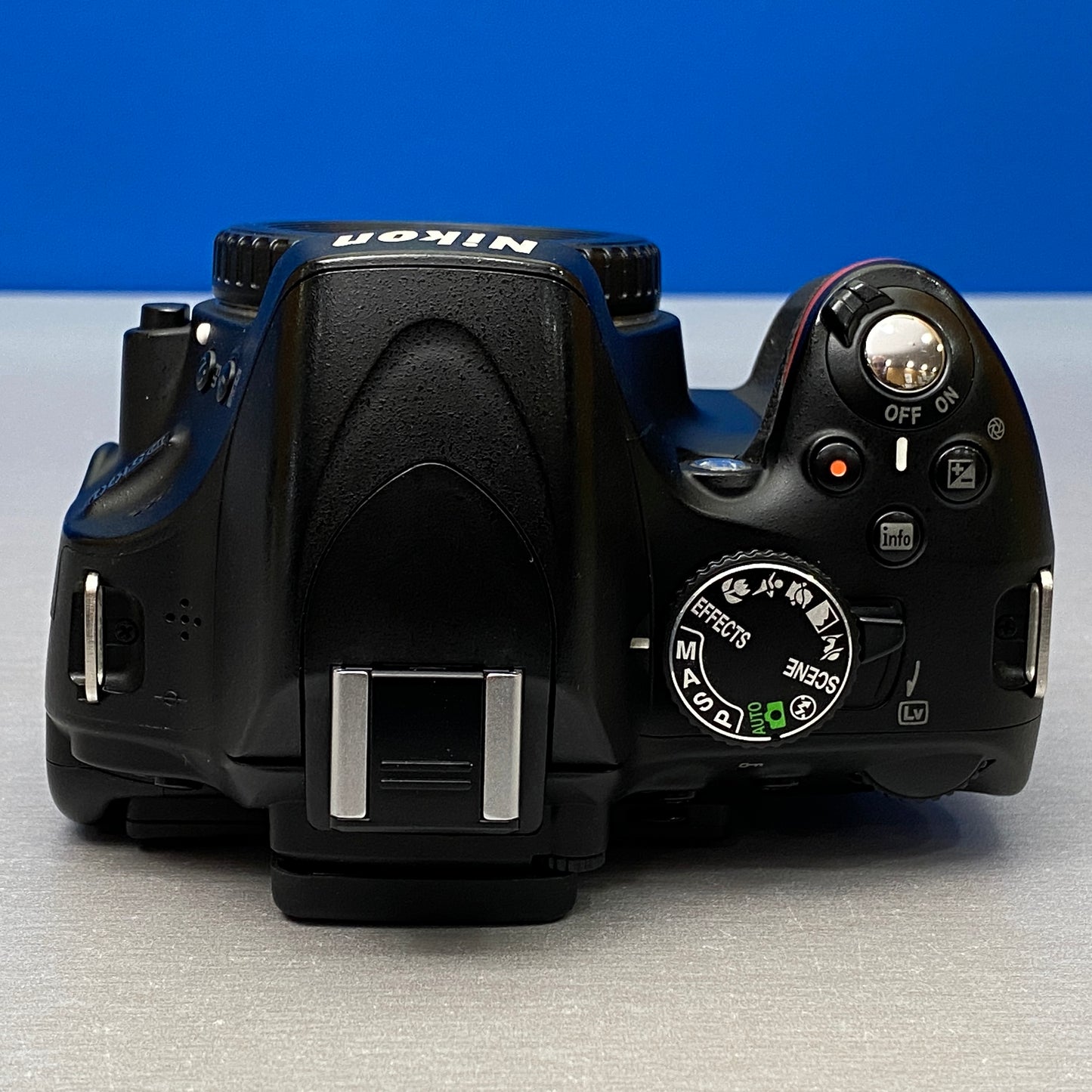 Nikon D5100 (Corpo) - 16.2MP