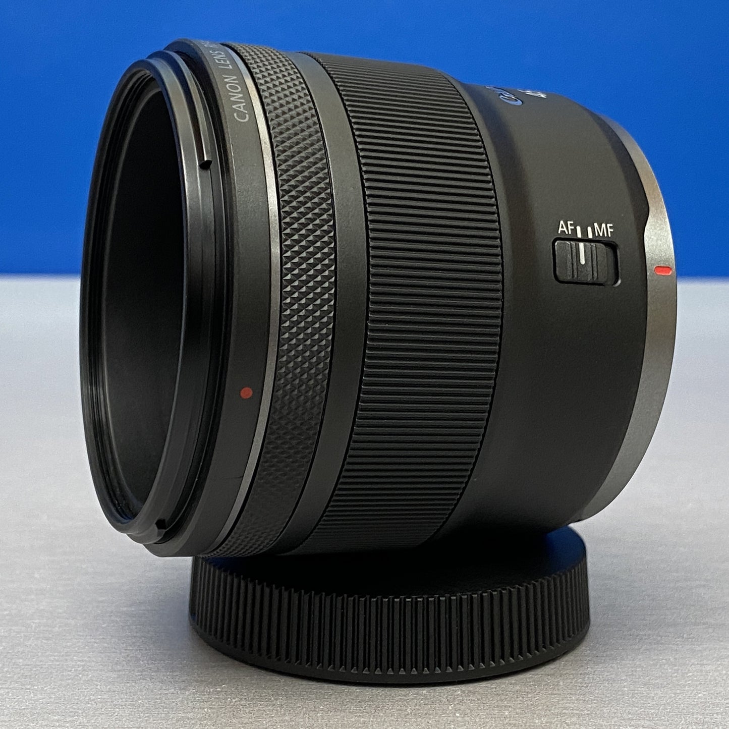 Canon RF 45mm f/1.2 STM