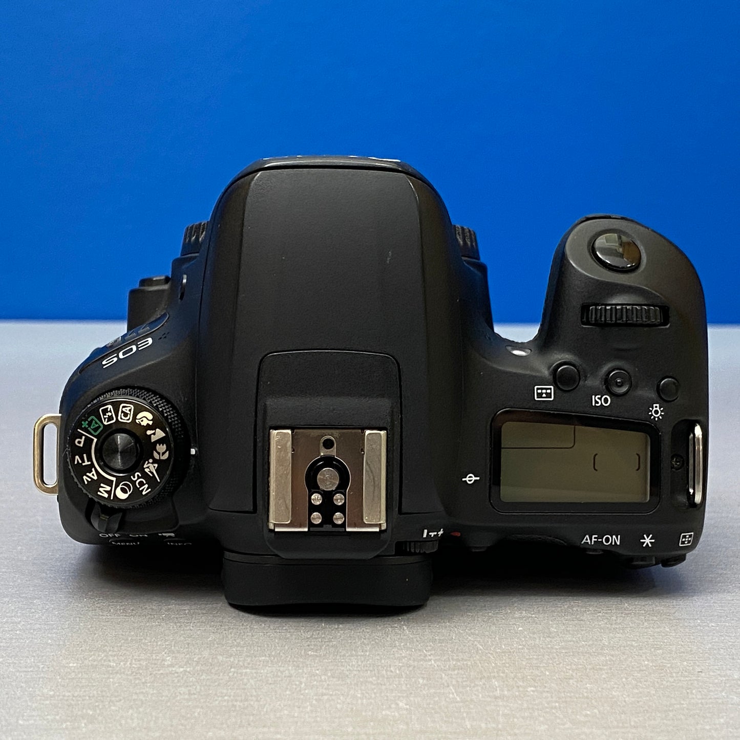 Canon EOS 77D (Corpo) - 24.2MP