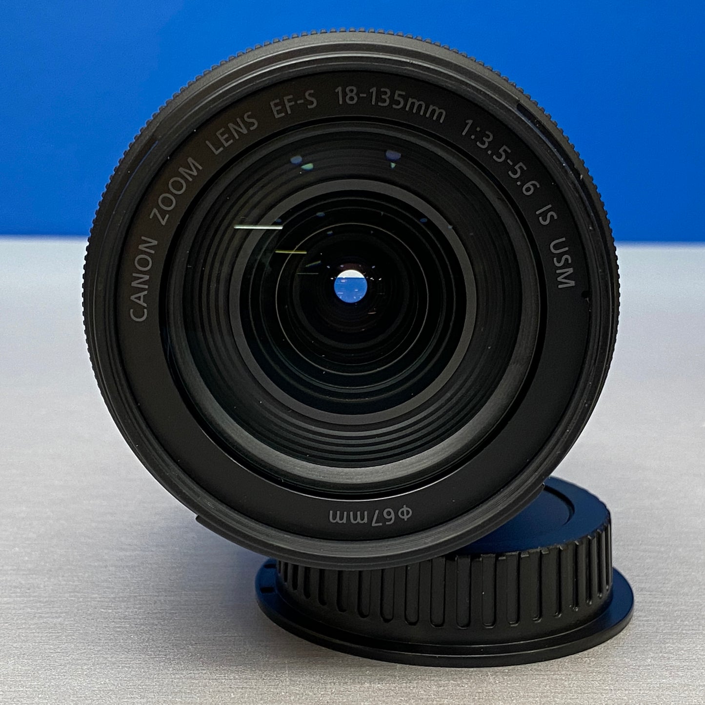 Canon EF-S 18-135mm f/3.5-5.6 IS USM