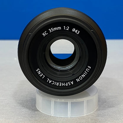 Fujifilm XC 35mm f/2 | NOVA