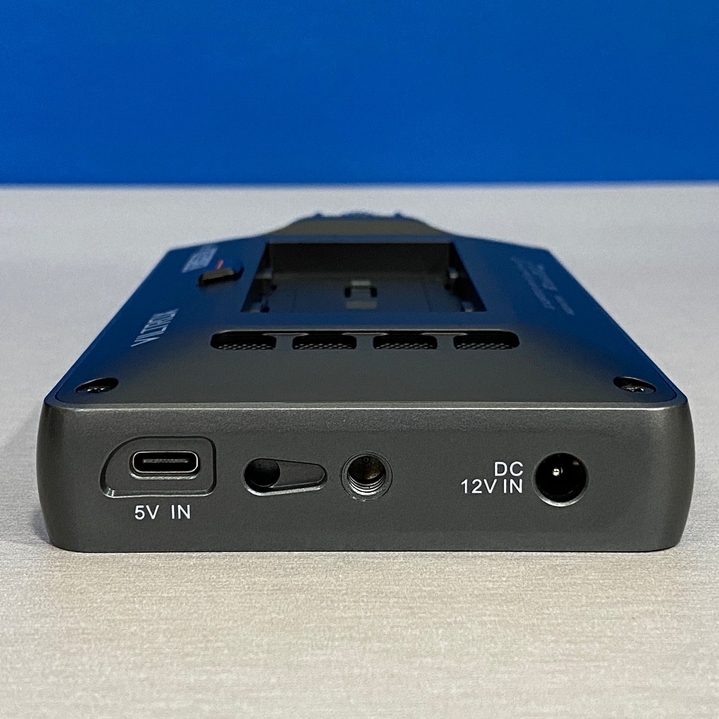 Viltrox DC-550 Pro - 5.5" Touch | NOVO