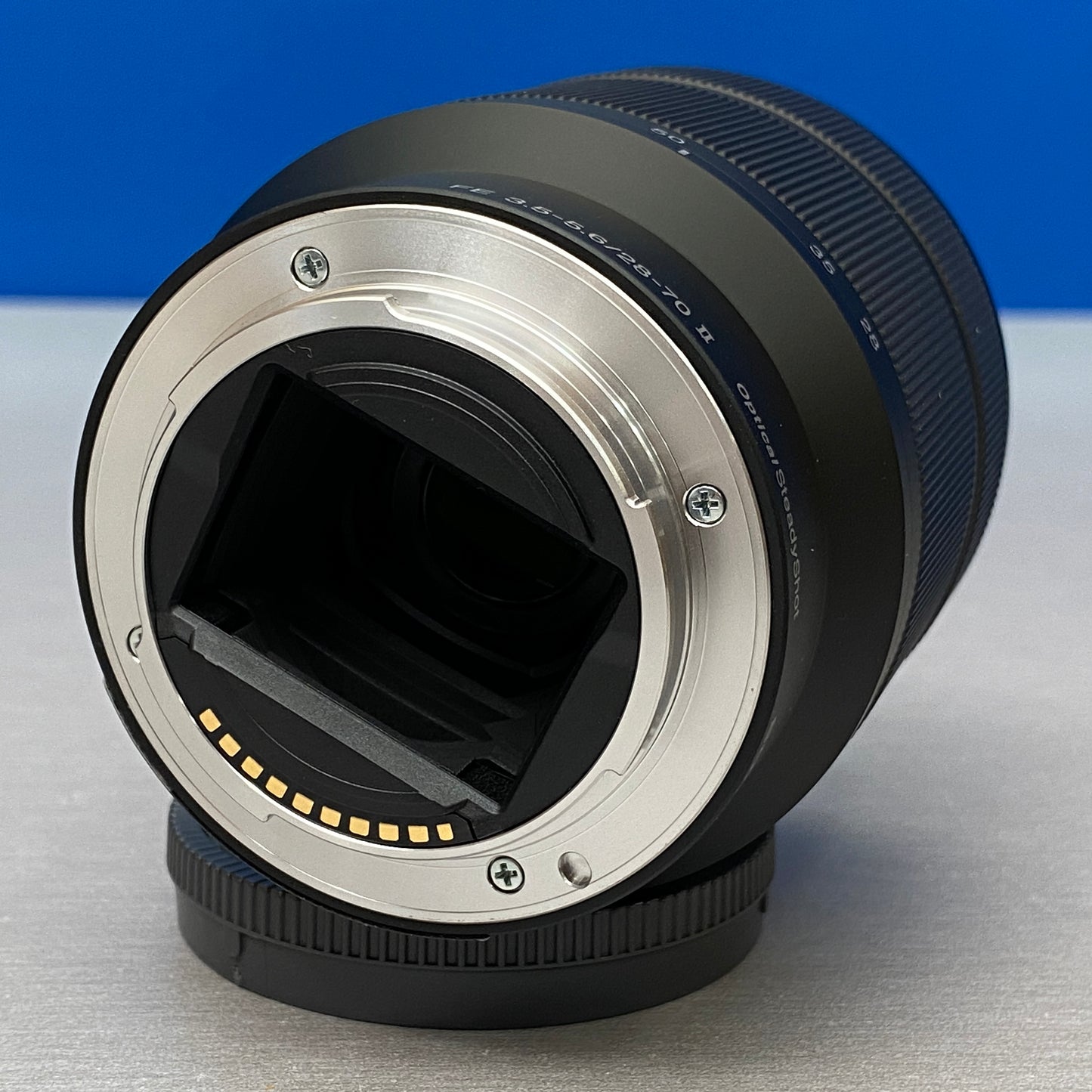 Sony FE 28-70mm f/3.5-5.6 OSS II